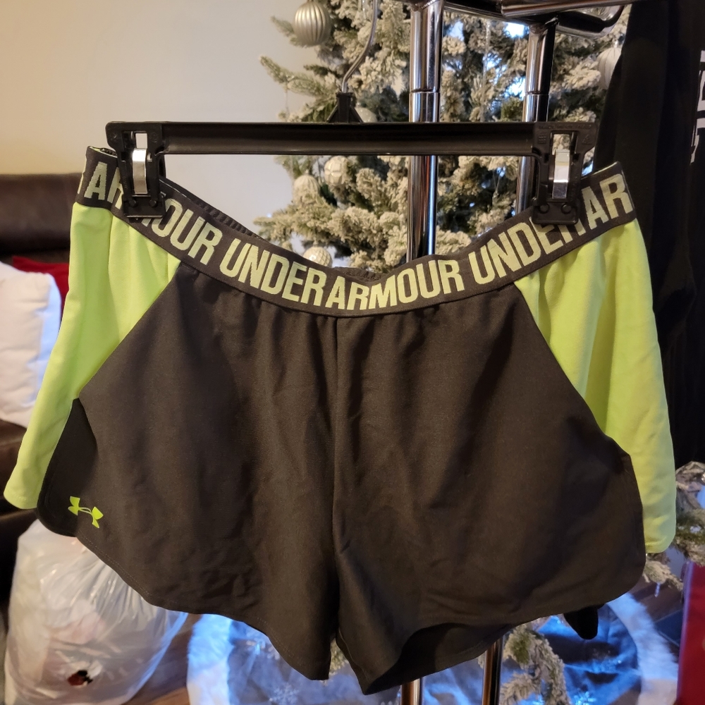 Under Armour Athletic green gray shorts Size Large